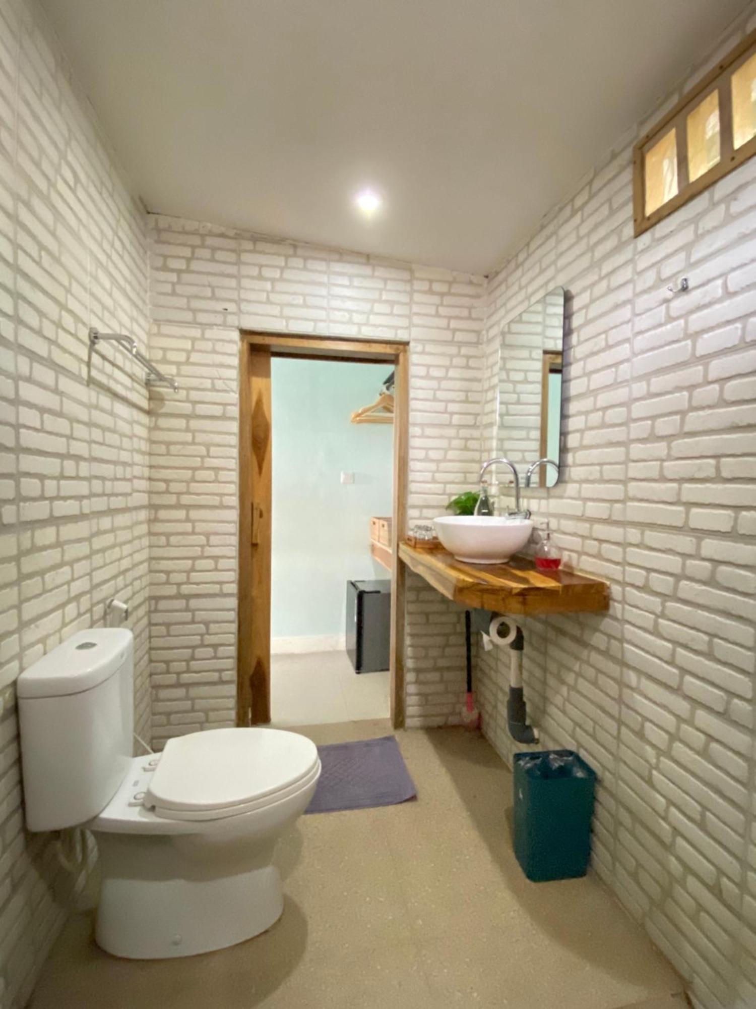 Marta House Gili Air Hotel Exterior photo